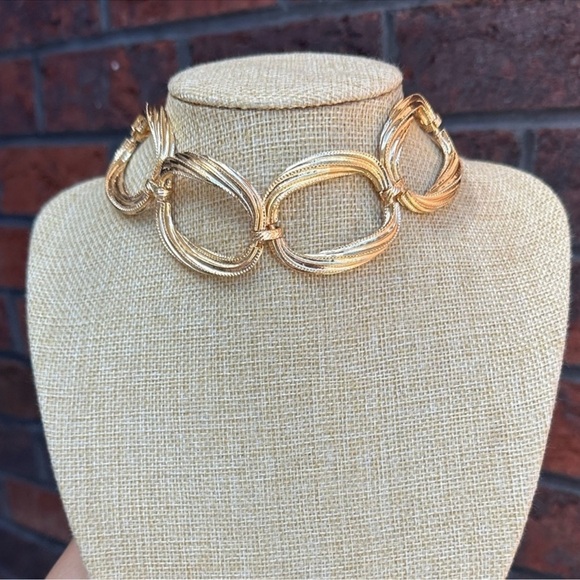 Gold Chain Choker Necklace - Picture 7 of 9